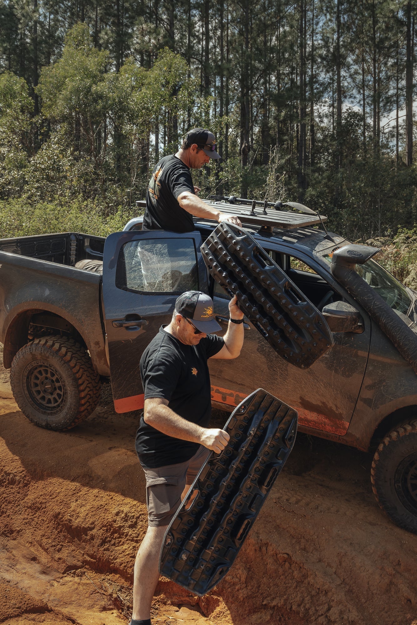 MAXTRAX LITE BLACK PAIR